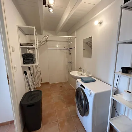 Hom'yeu * Port-Joinville